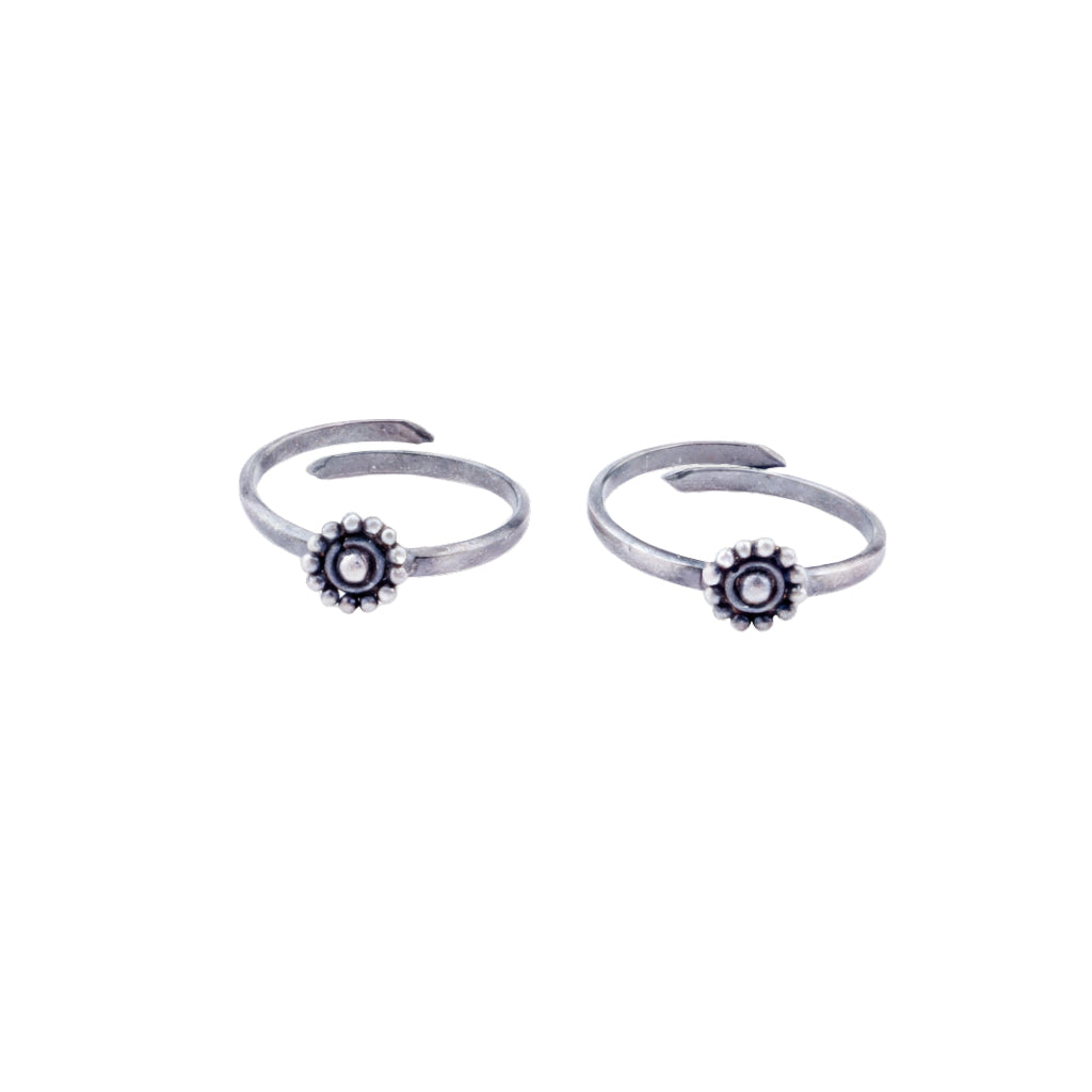 Tiny Silver Adjustable Dotted Circle Toe Ring