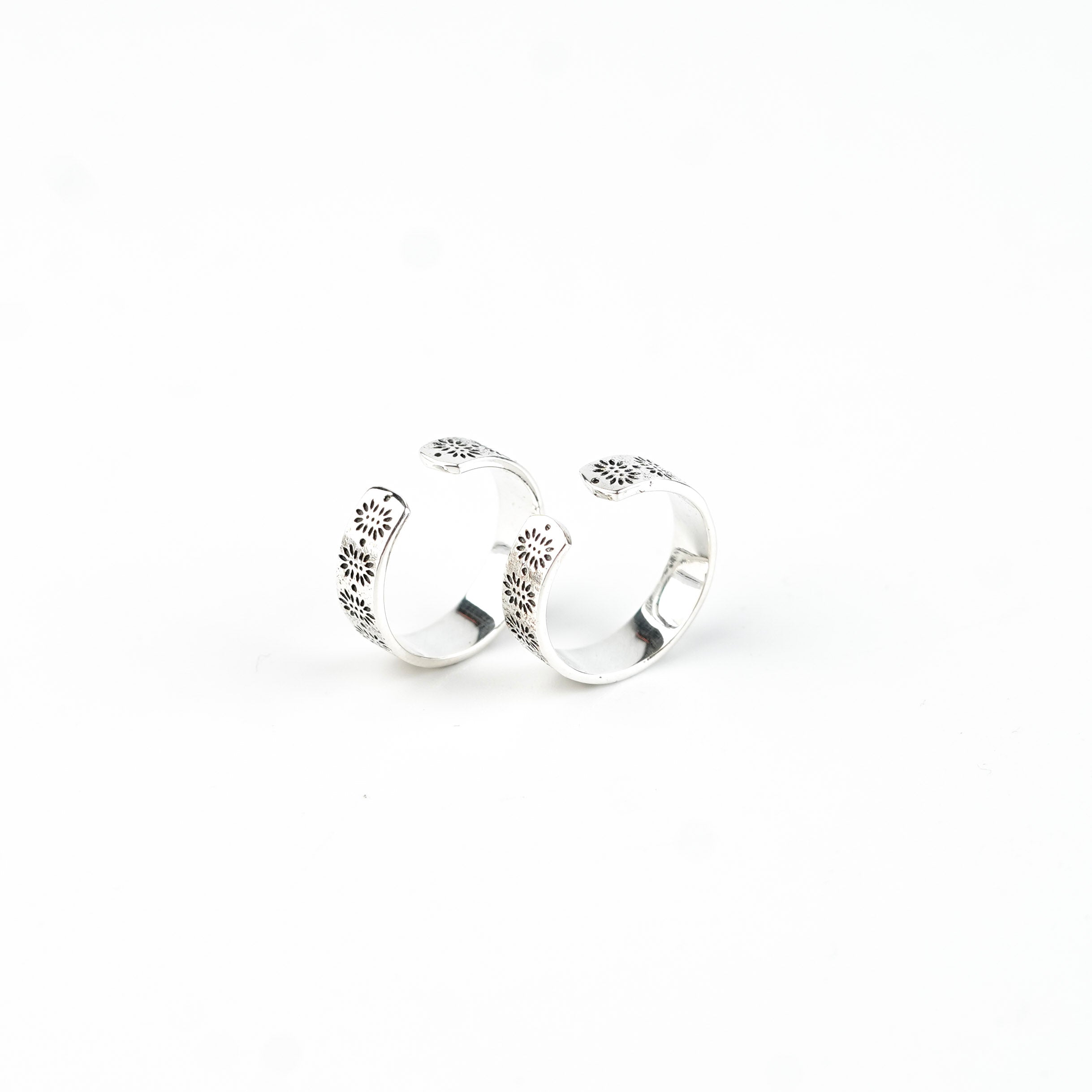 Carved Band Silver Toe Ring