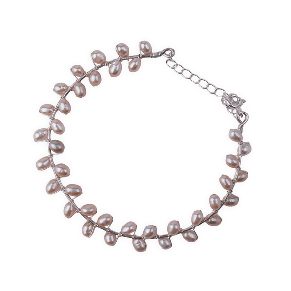 Pearl twisted bracelet with rice pearls, silver chain, jewelry accessory