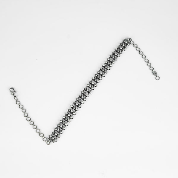 Silver oxidized two way choker necklace with adjustable chain