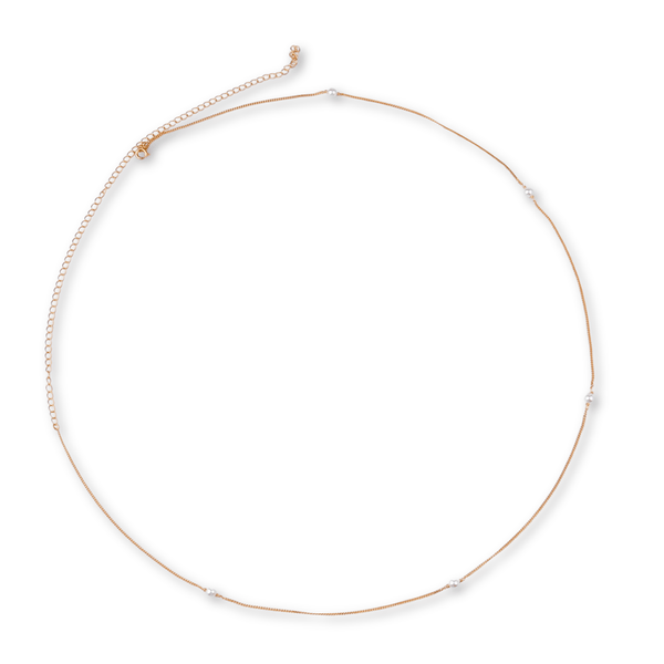 Gold chain with pearl accents