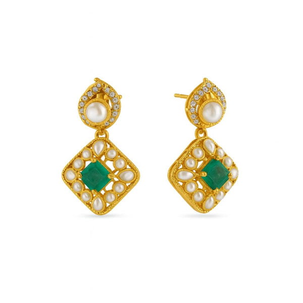 22K Gold-Plated Fashion Earring front view featuring an elegant design and premium 22K gold-plated finish