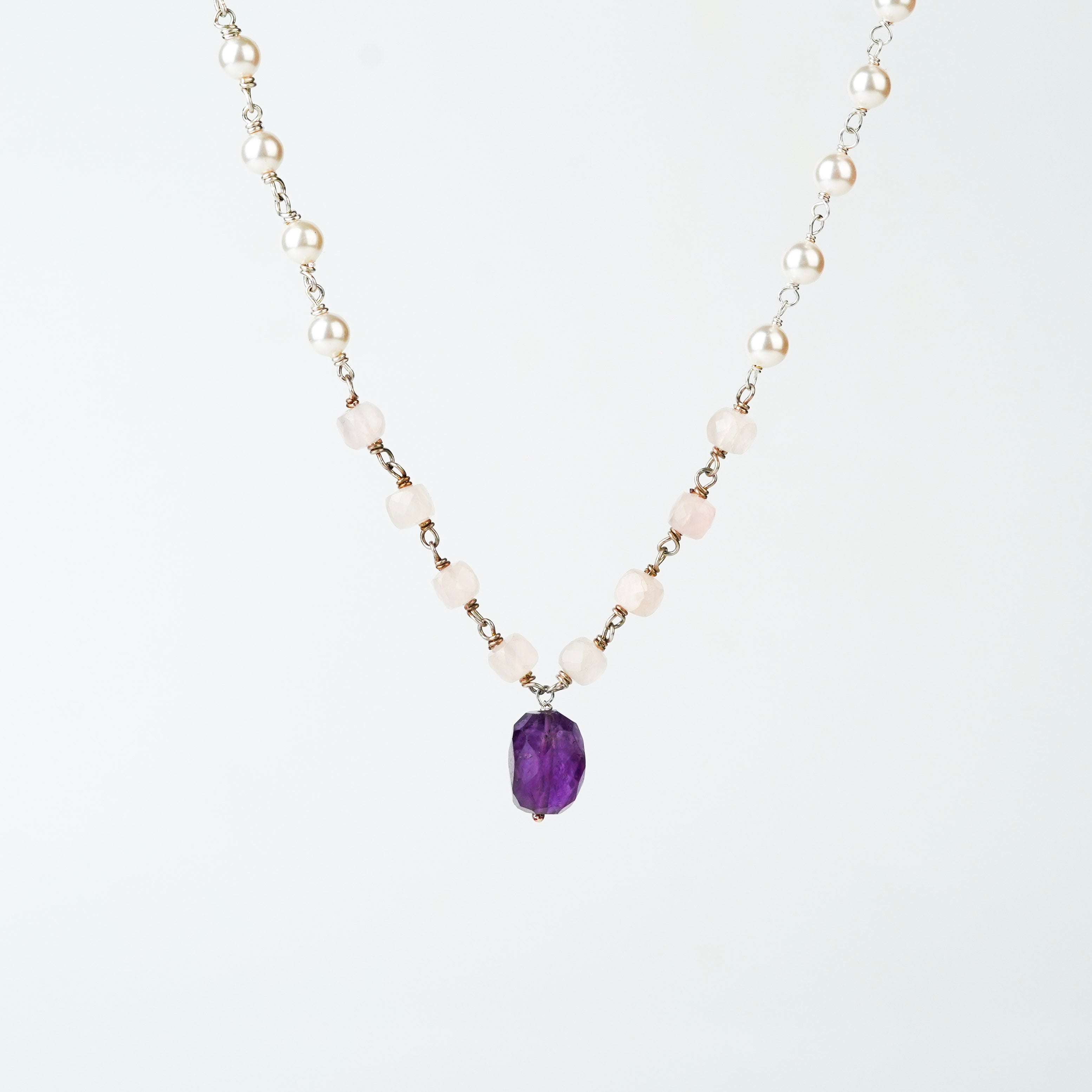 Pearl ganthan necklace with Semipricious stones