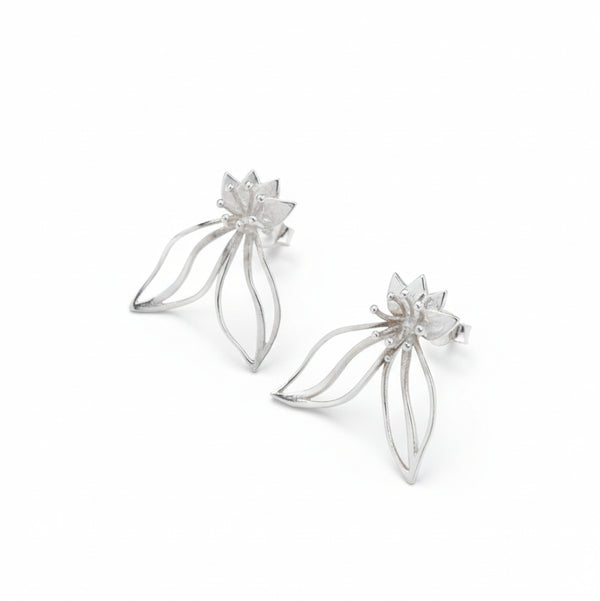 Saxifraga Flower Earrings jewelry