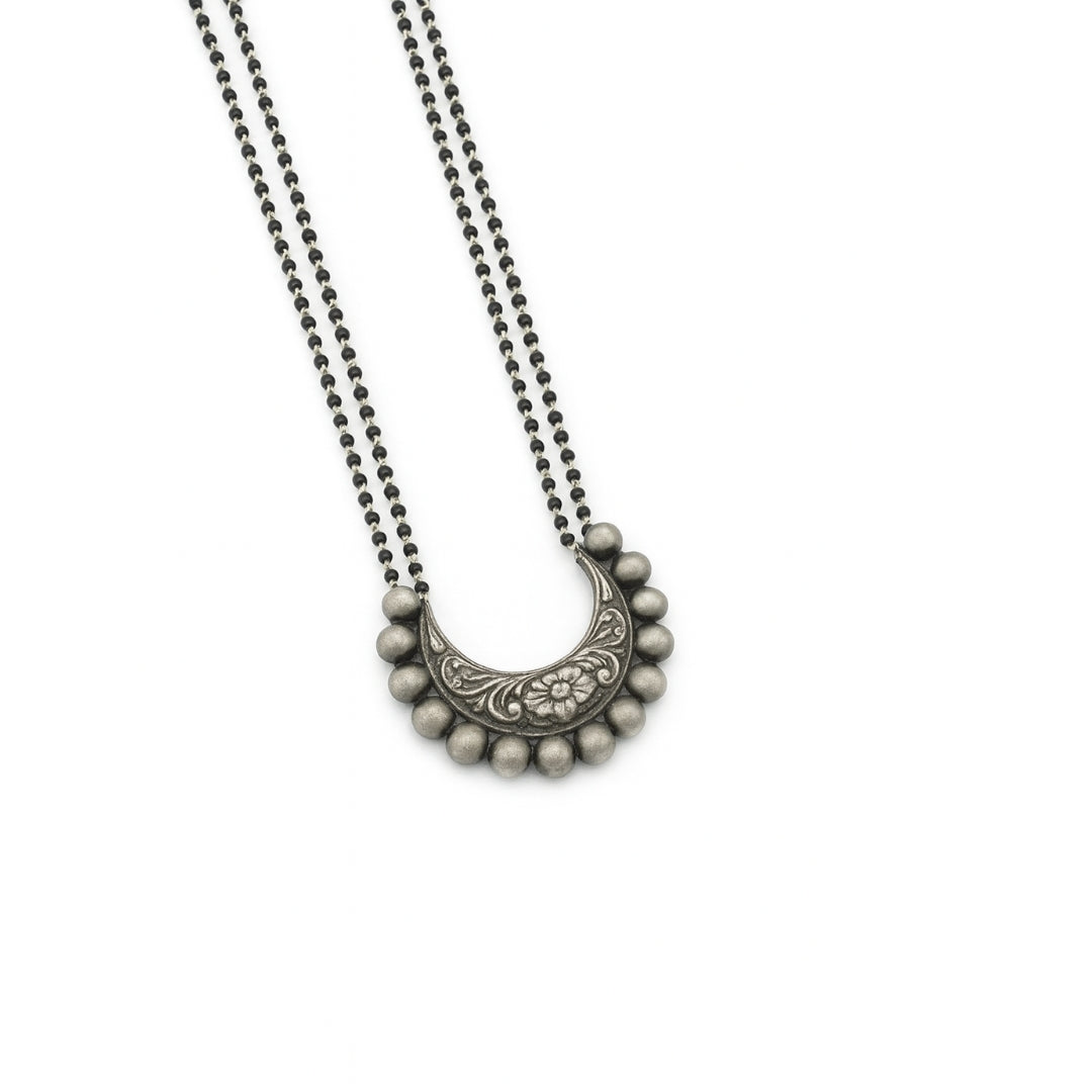 Itihaas Chandrakor Pendant Mangalsutra
