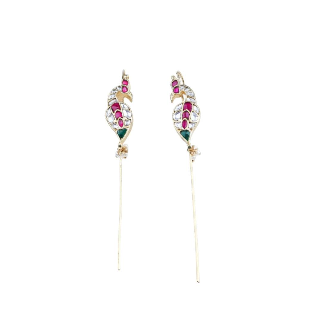 22K gold-plated fashion earcuff front view featuring an elegant design and premium 22K gold-plated finish