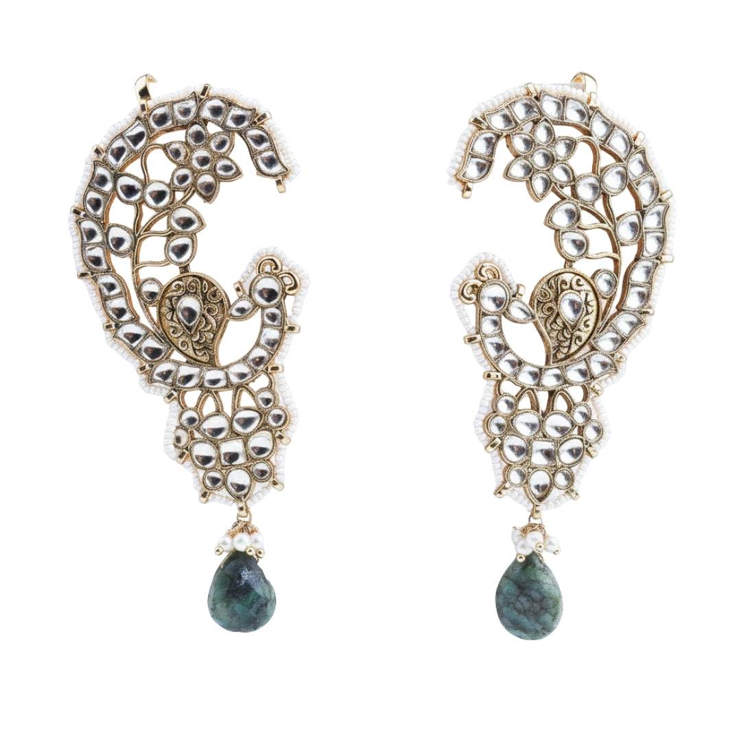 22K gold-plated fashion earcuff front view featuring an elegant design and premium 22K gold-plated finish