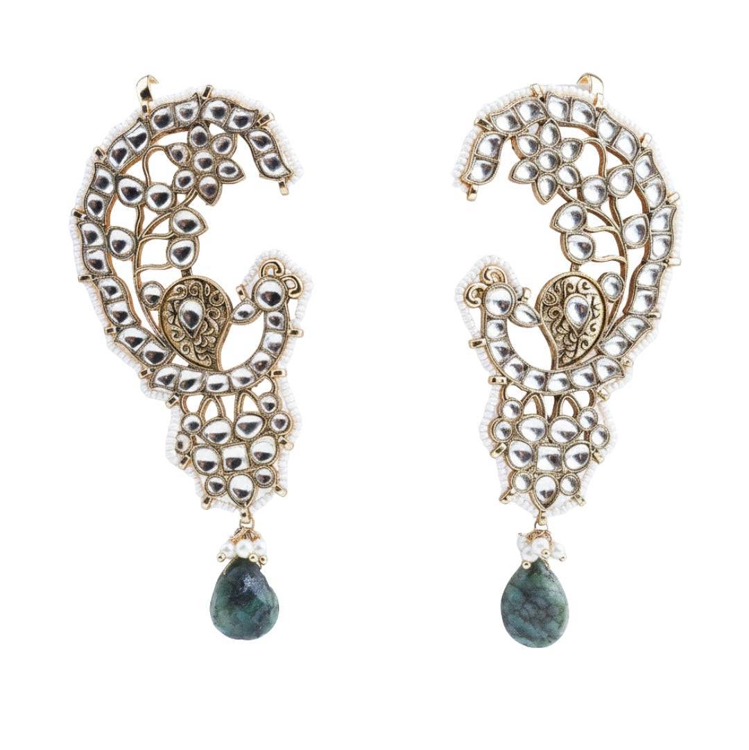 22K gold-plated fashion earcuff front view featuring an elegant design and premium 22K gold-plated finish