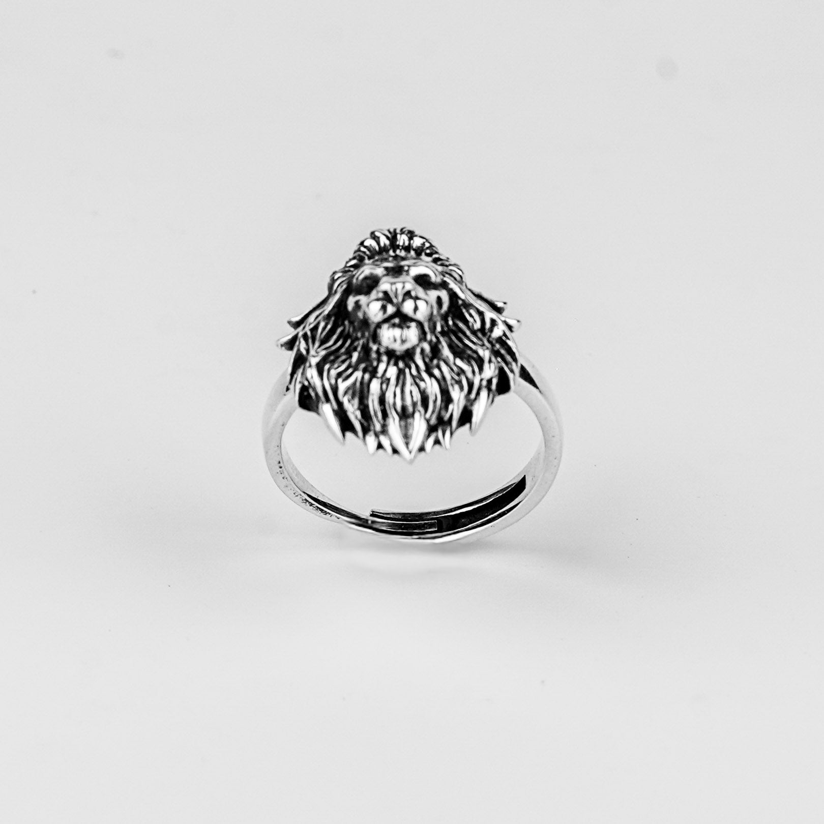 Silver lion ring black and white