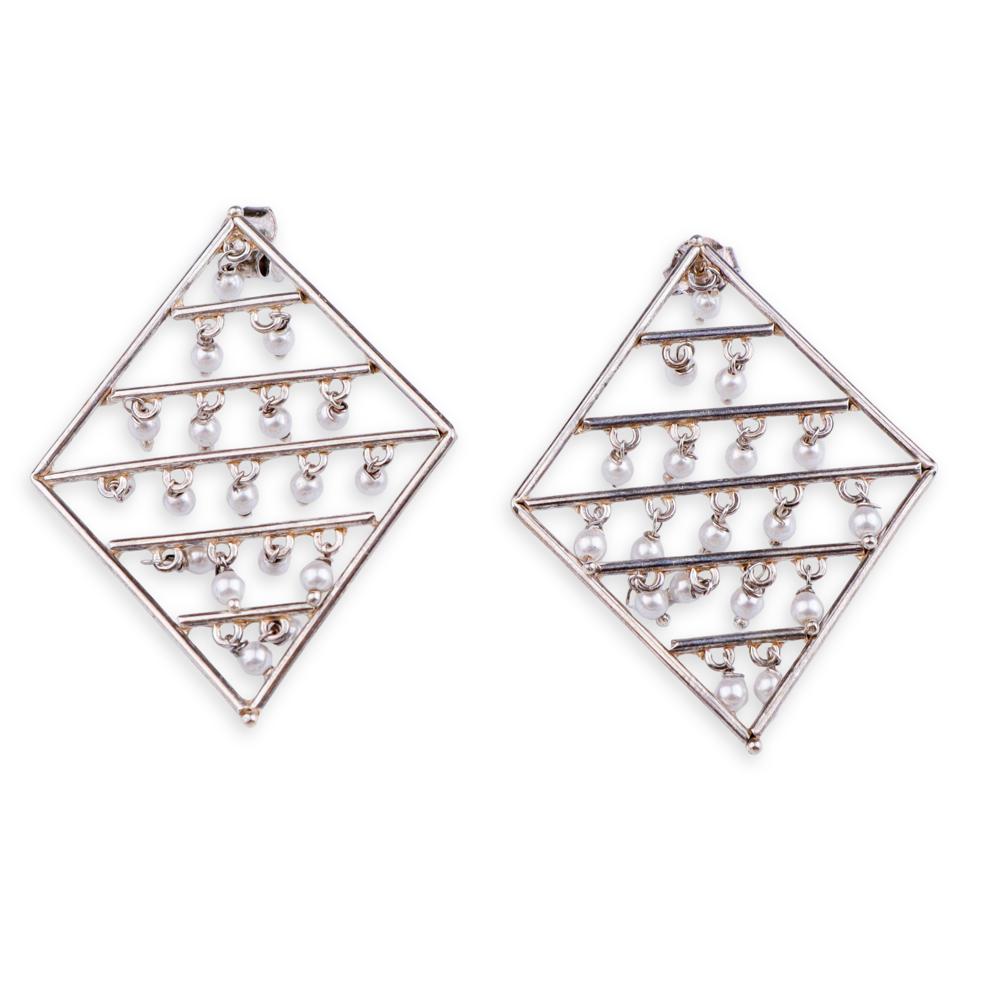 Silver Earring with Pearls