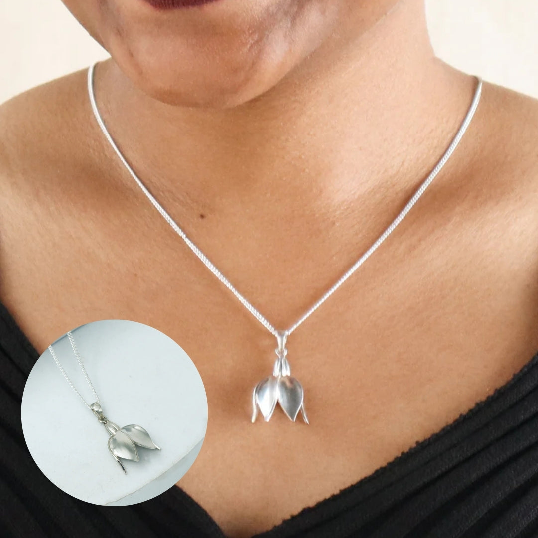 Summer Snowflake Silver Necklace