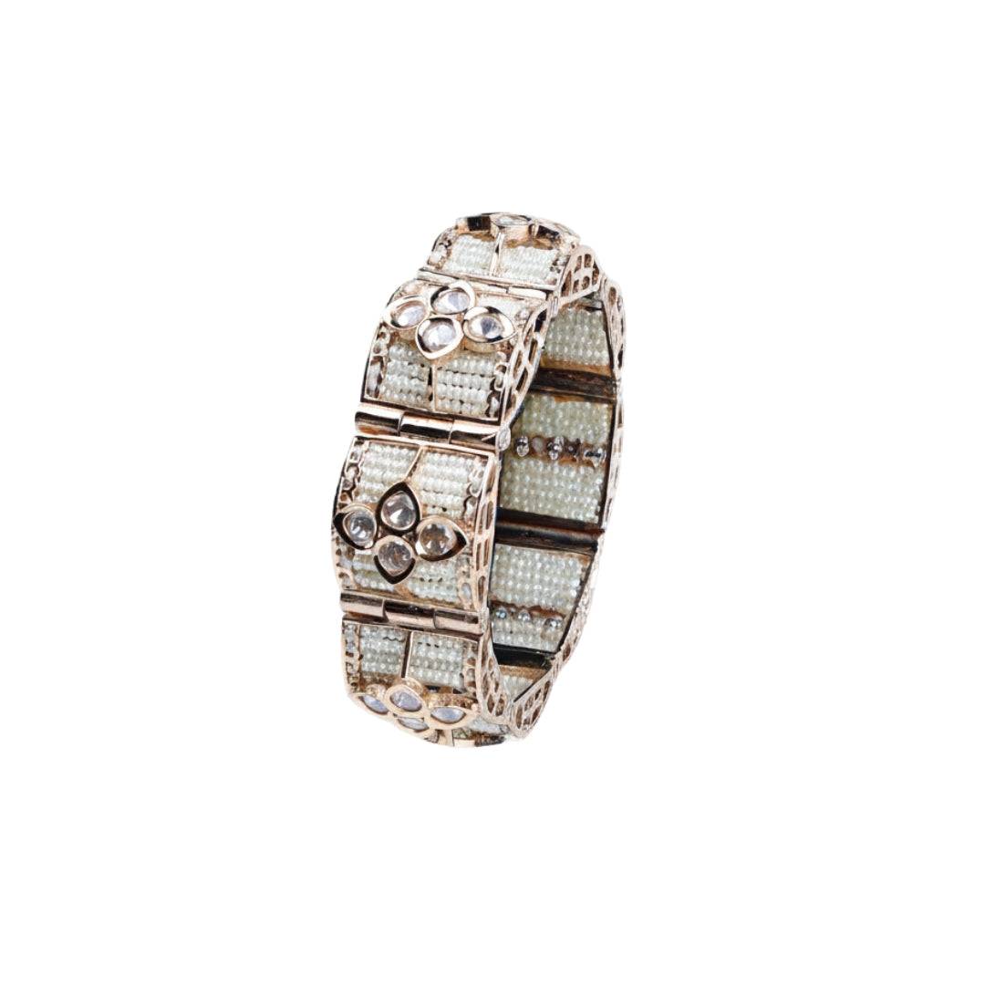 22K gold-plated fashion bracelet front view featuring an elegant design and premium 22K gold-plated finish