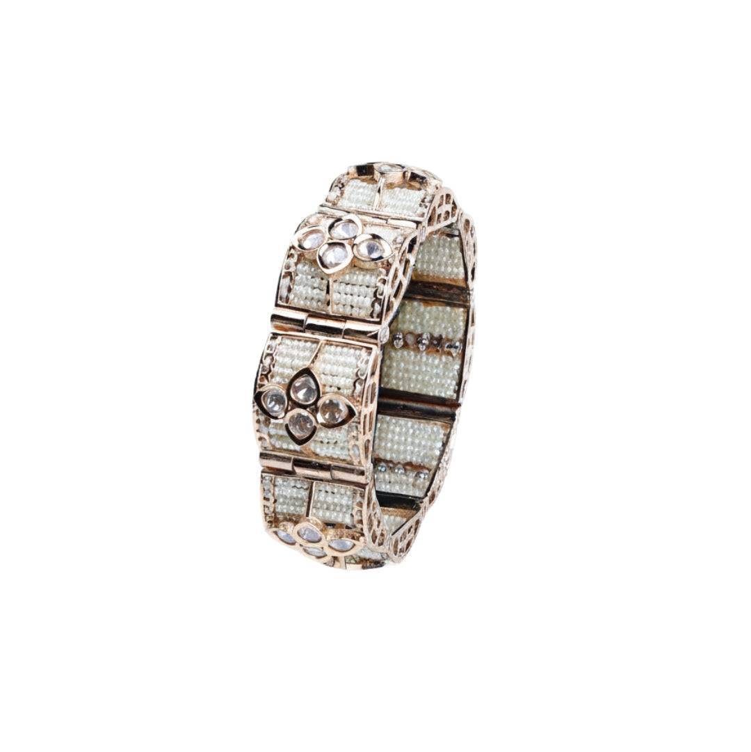 22K gold-plated fashion bracelet front view featuring an elegant design and premium 22K gold-plated finish