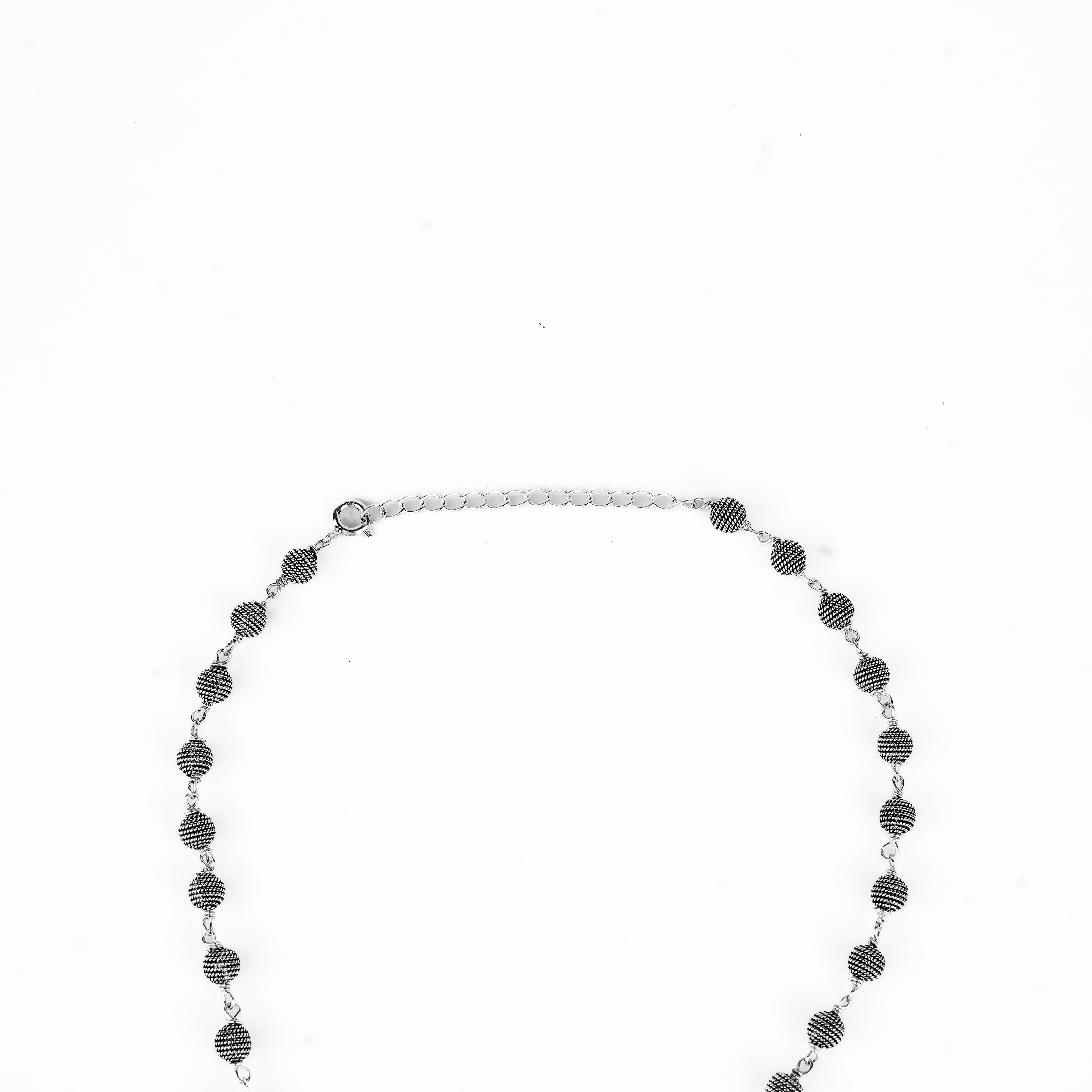 Silver Carved Bead Ganthan necklace