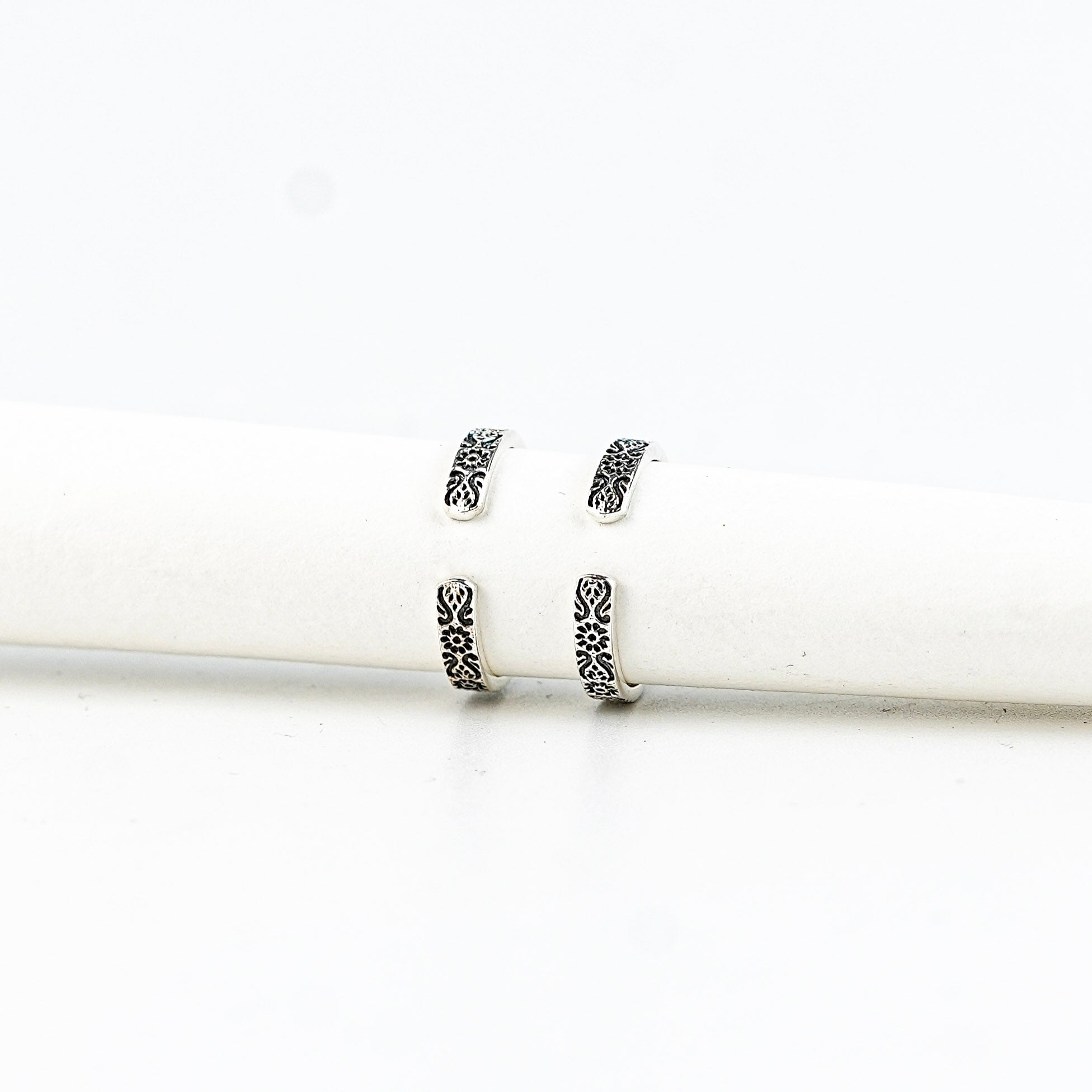 Flower Thin Band Silver Toe Ring