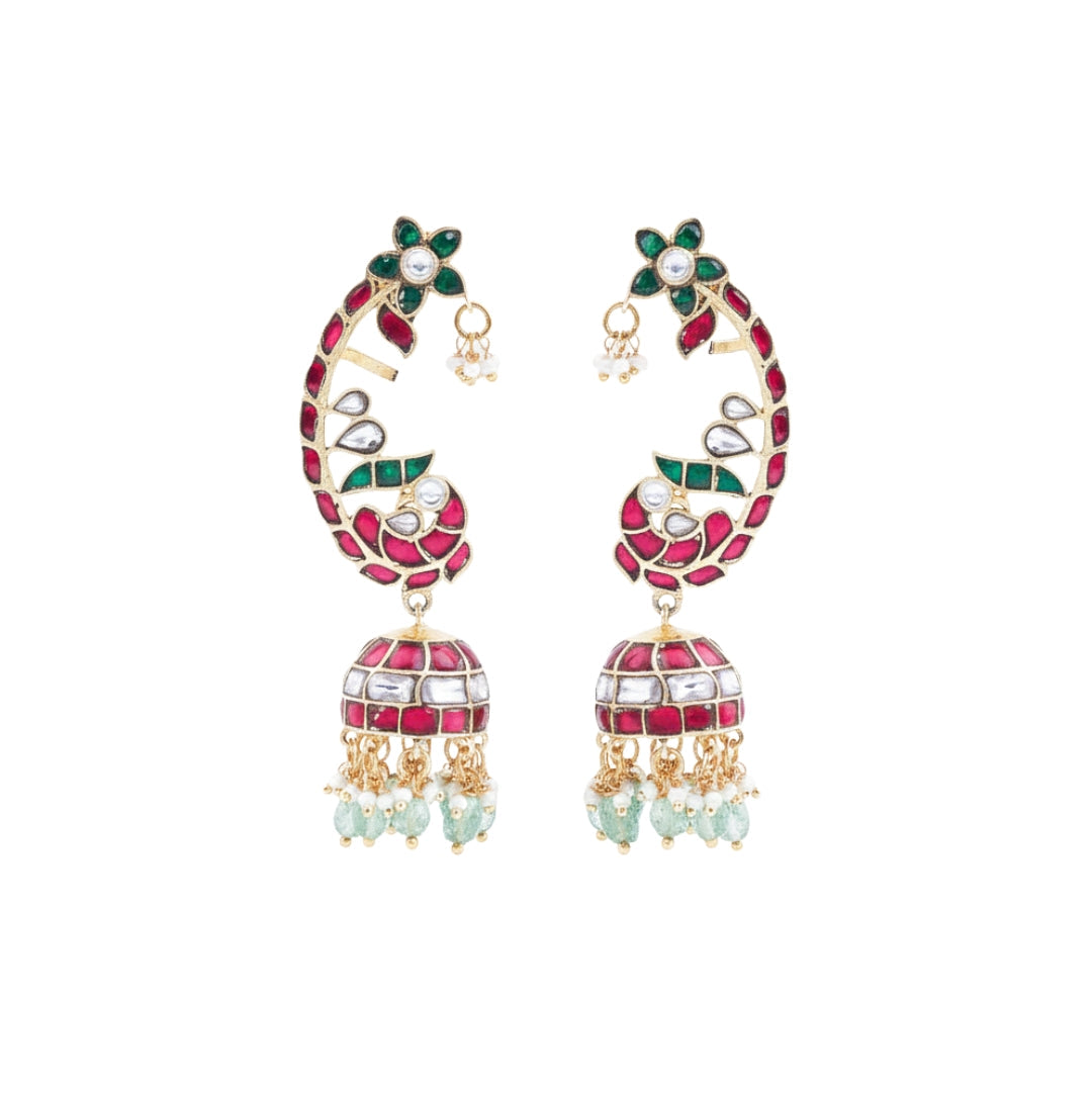 22K gold-plated fashion earcuff front view featuring an elegant design and premium gold-plated finish