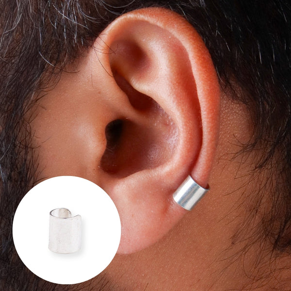 Unisex Hammered Earcuff in Silver