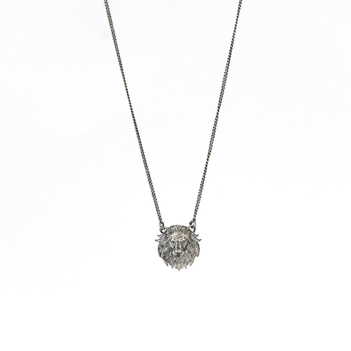 Lion Silver Pendant jewelry for bold style