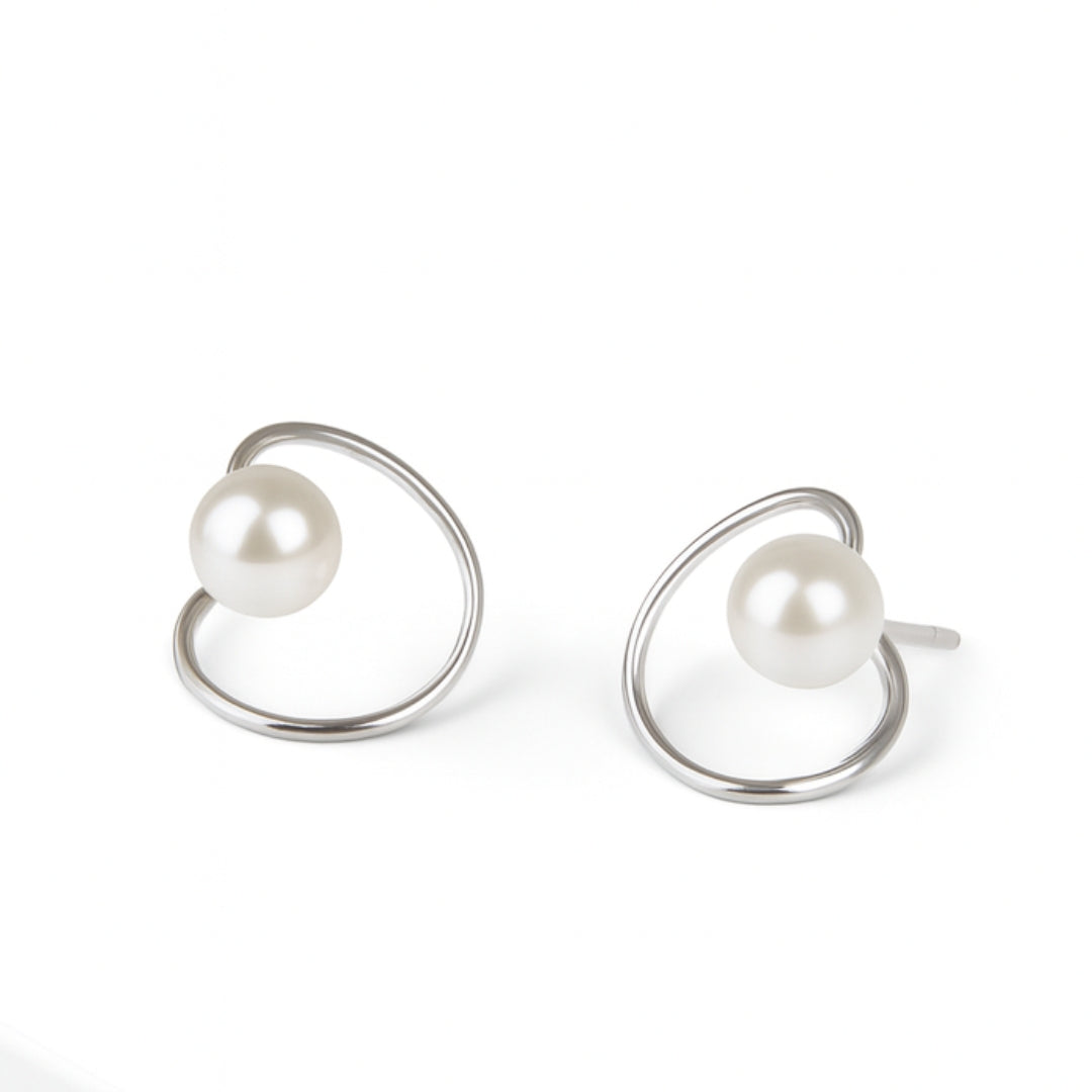 Silver Vintage Spiral Pearl Earring