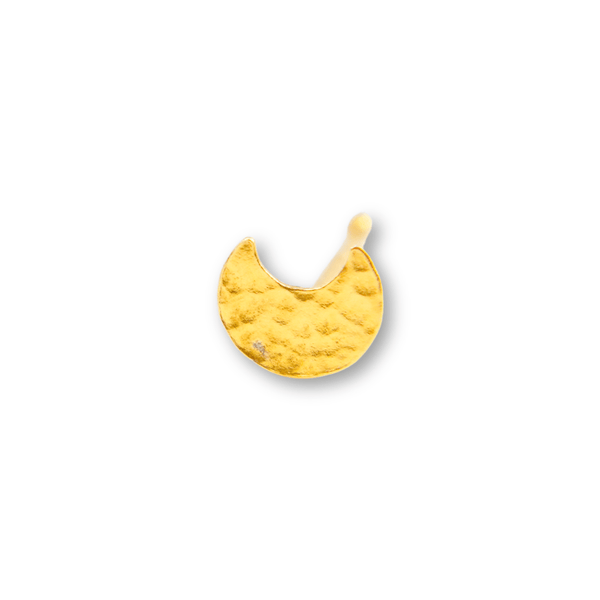 Gold hammered crescent moon nose pin