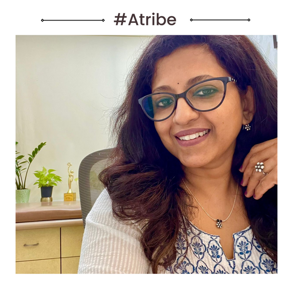 Model wearing Itihaas Kudi Bugadi