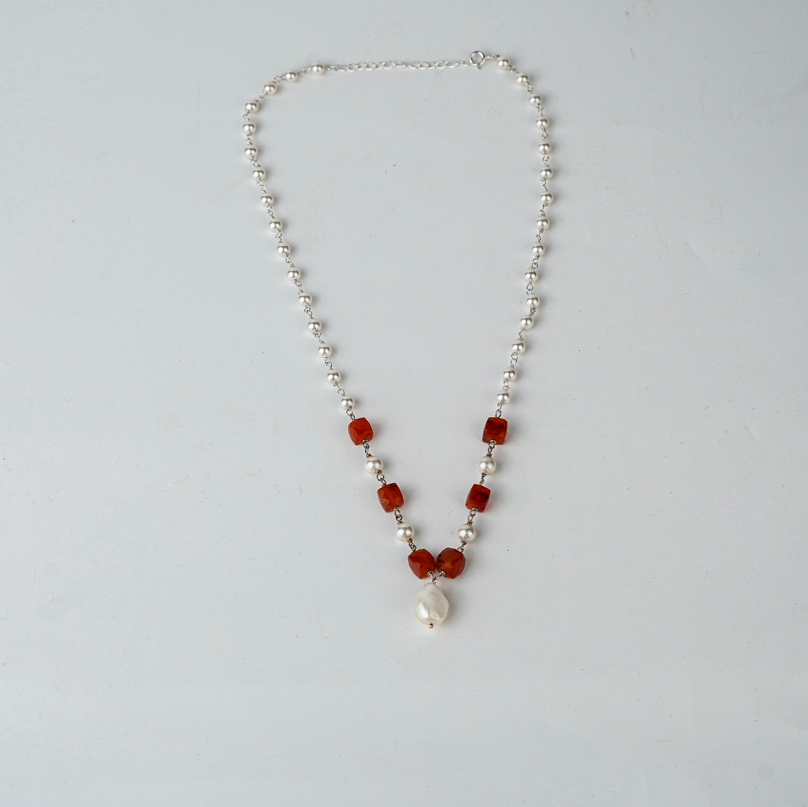 Pearl ganthan necklace with Semipricious stones