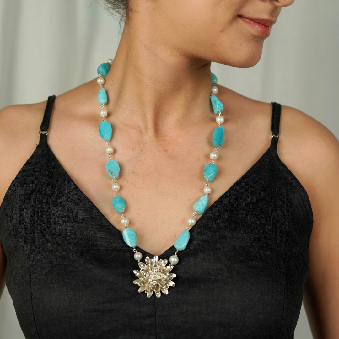 Silver Soorajmukhi Pendant Fancy Larimar Stones