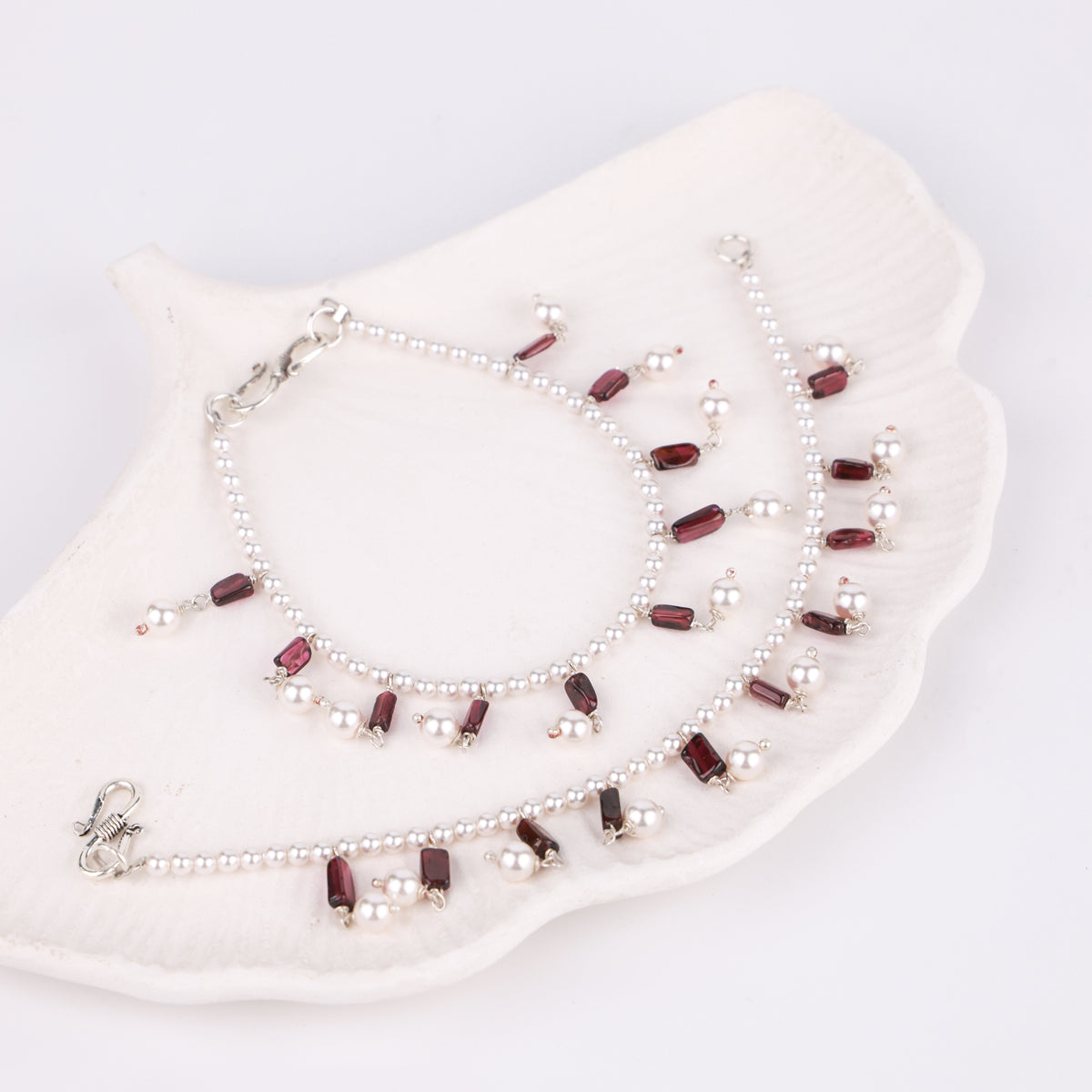 Pearls and Garnet Silver Vel (Project Handmade)