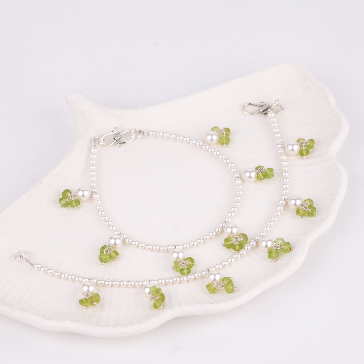 Pearls and Peridot Silver Vel (Project Handmade)