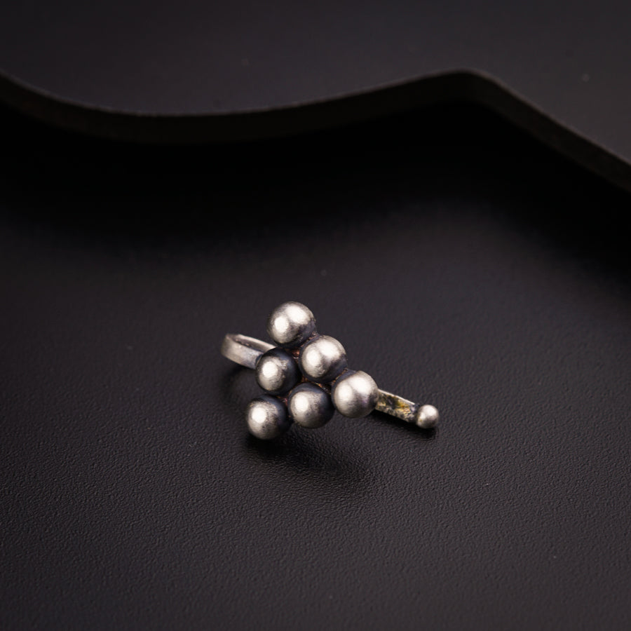 a bunch of balls sitting on top of a table