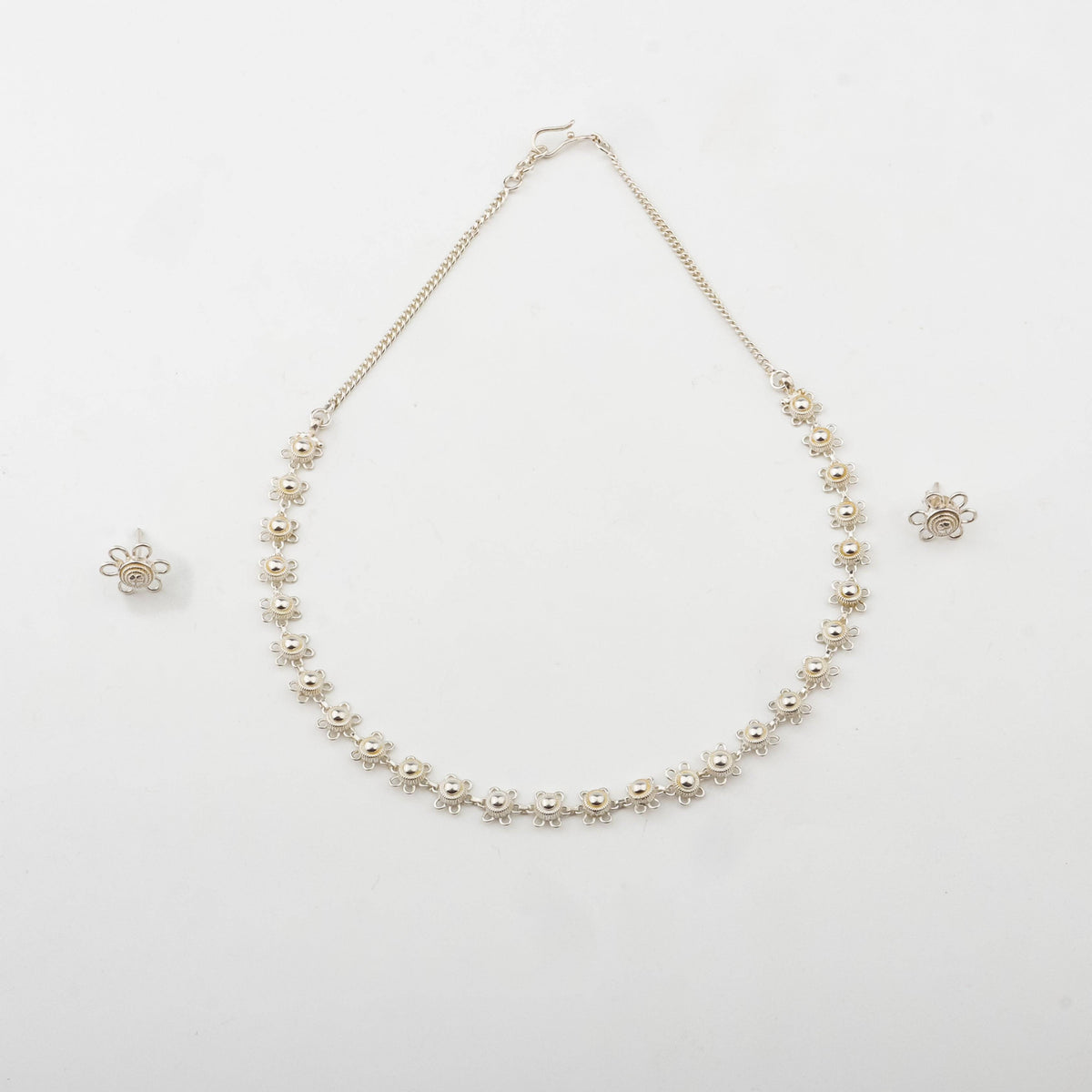 Silver Bakul necklace with matching earrings jewelry set