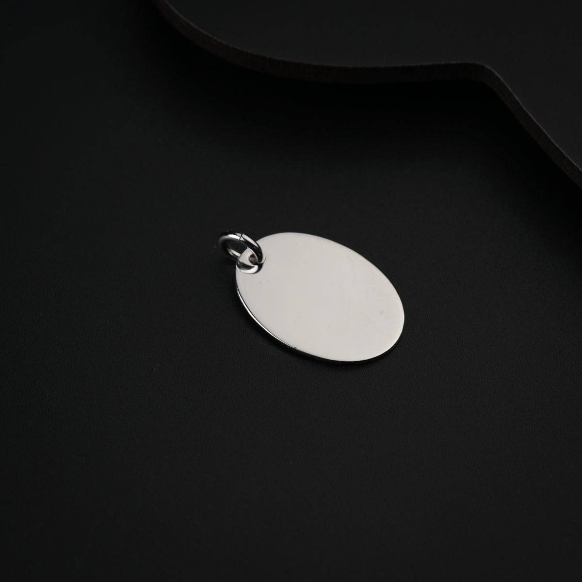 Silver Oval Pendent