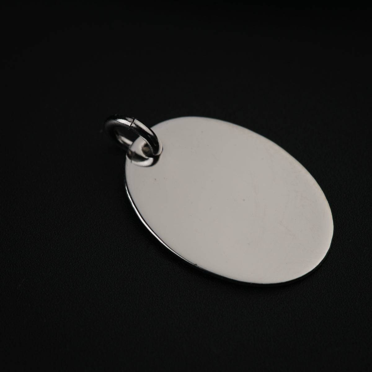 Silver Oval Pendent