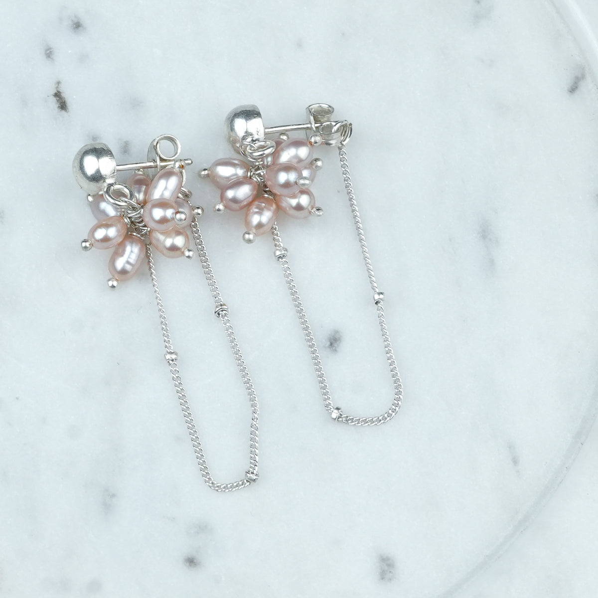 Rice Pearl Bunch Trinket Earring (Project Handmade)