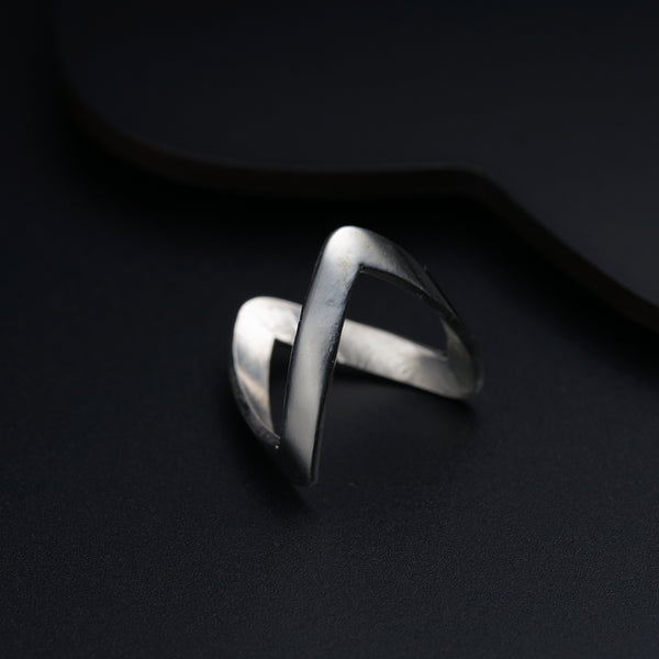 House of Aadyaa Classic Silver Ring : V