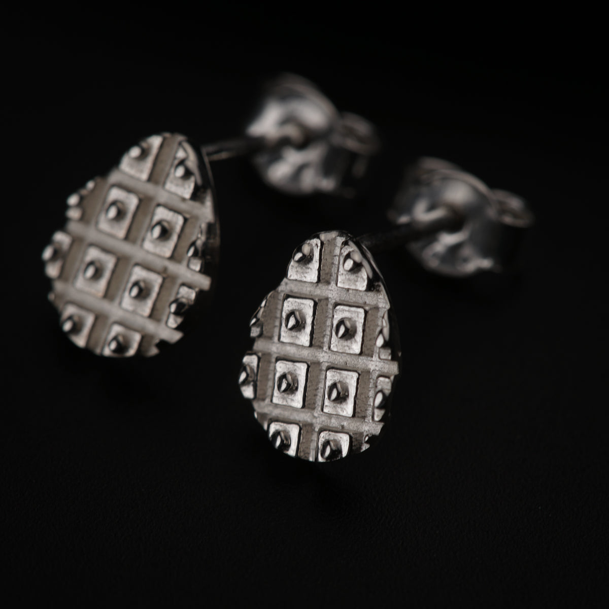 Silver Mini Saaj Earring: नारळ (Naral)