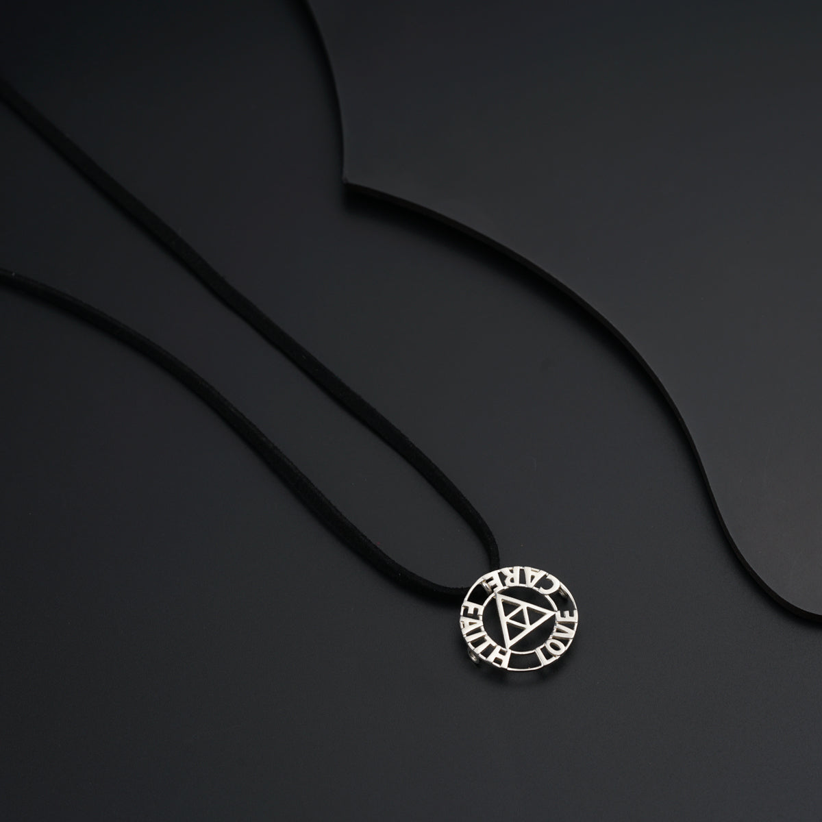 a necklace with a pentagramil on it