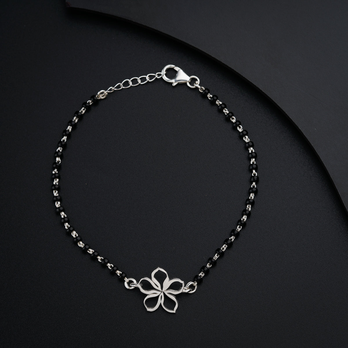 Sadafuli (Periwinkle) Mangalsutra Bracelet