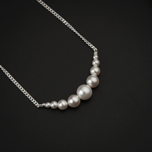 Dainty Pearls Silver Necklace