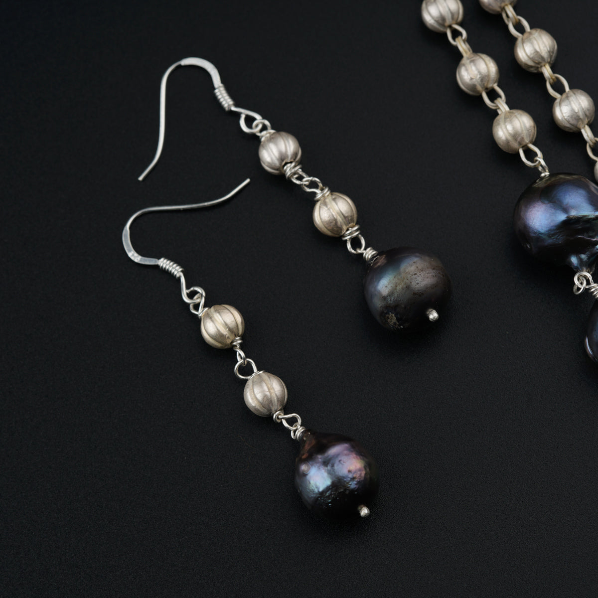 Silver double layered necklace: Pearls and Silver Beads