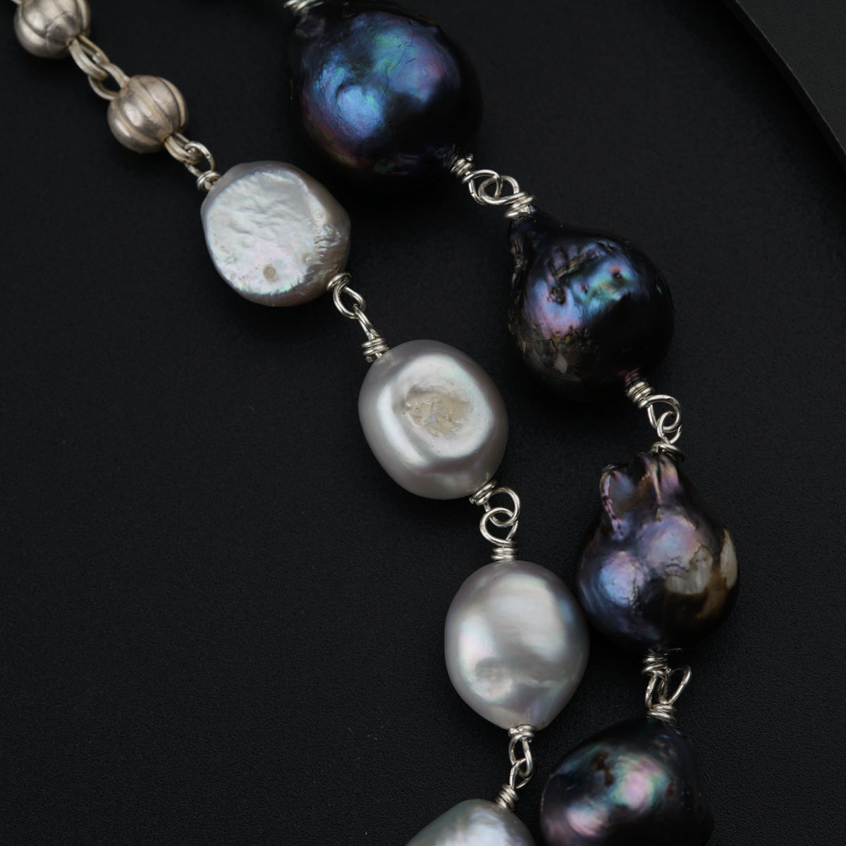Silver double layered necklace: Pearls and Silver Beads