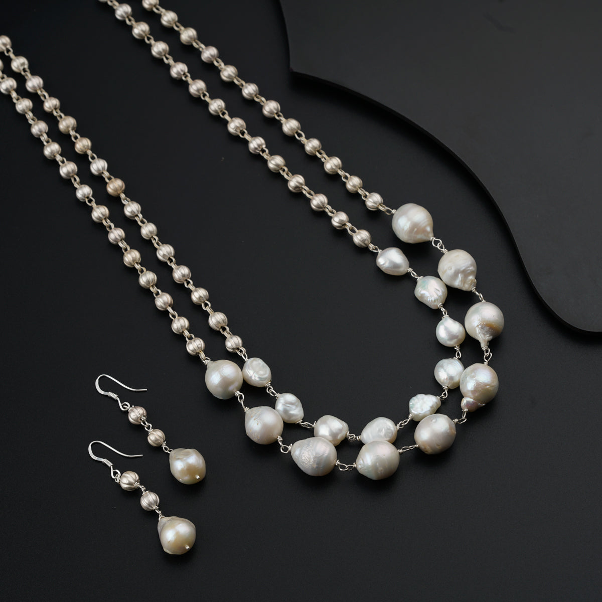 Silver set with double layered pearls and mohanmaal