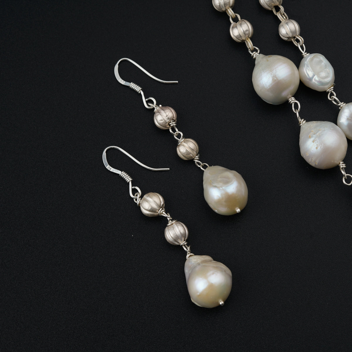 Silver set with double layered pearls and mohanmaal