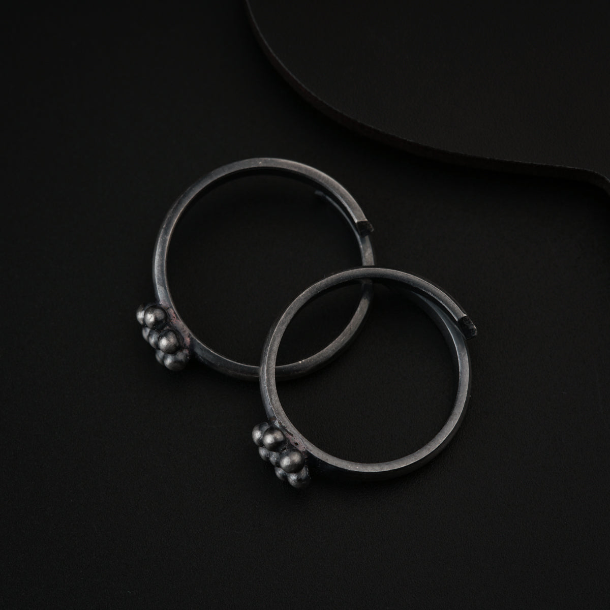 Tiny Kudi Toe Ring ( Thin Base )