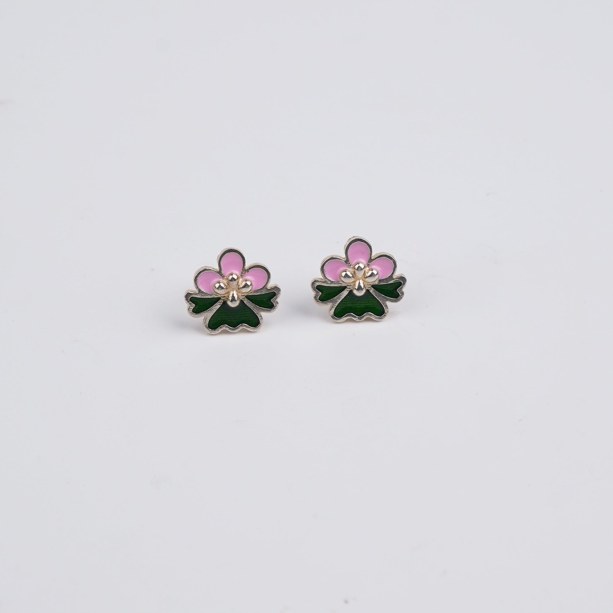 Meena charm set with invisible thread