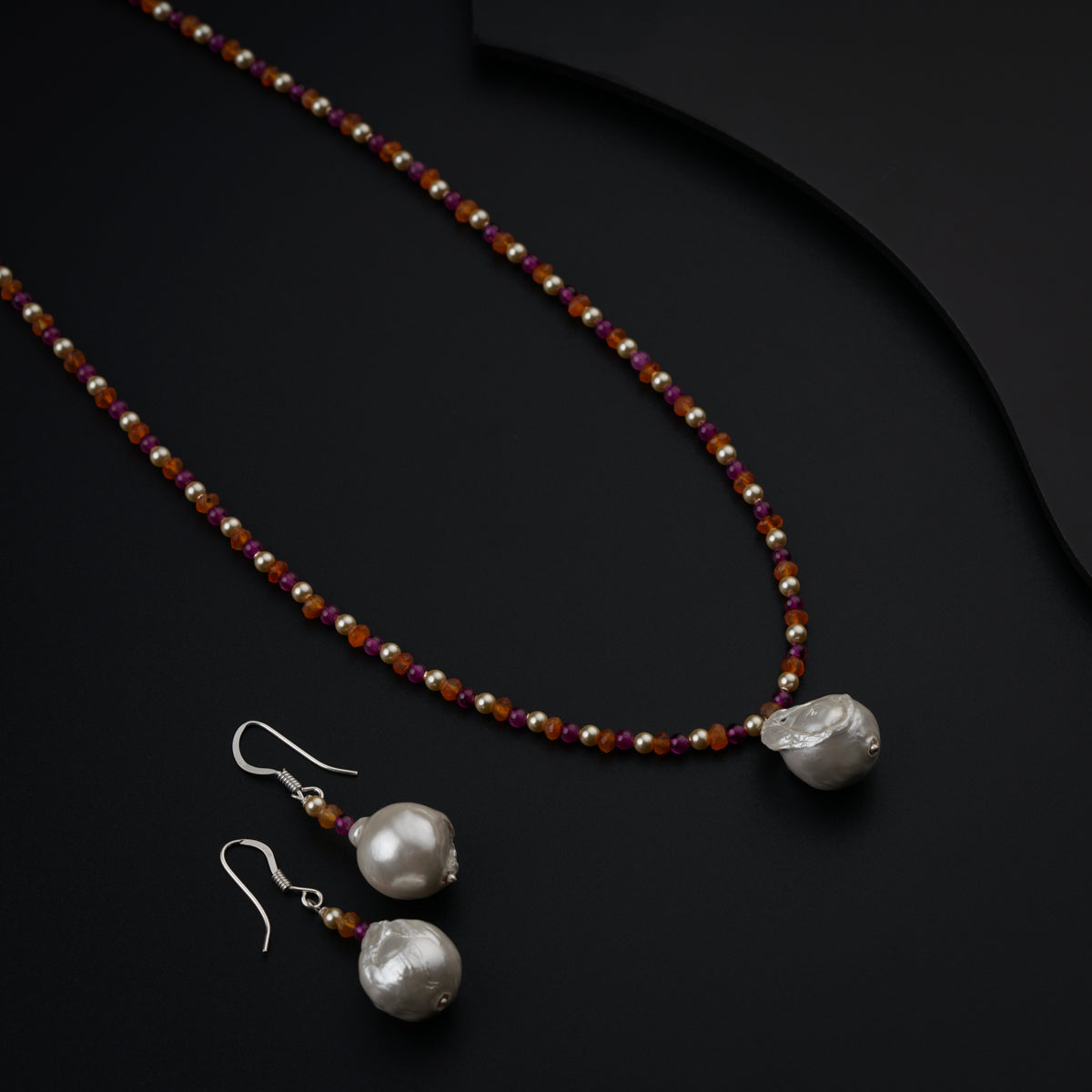 Zen Vibes Set: High Quality Pearls, Rubies and Carnelians