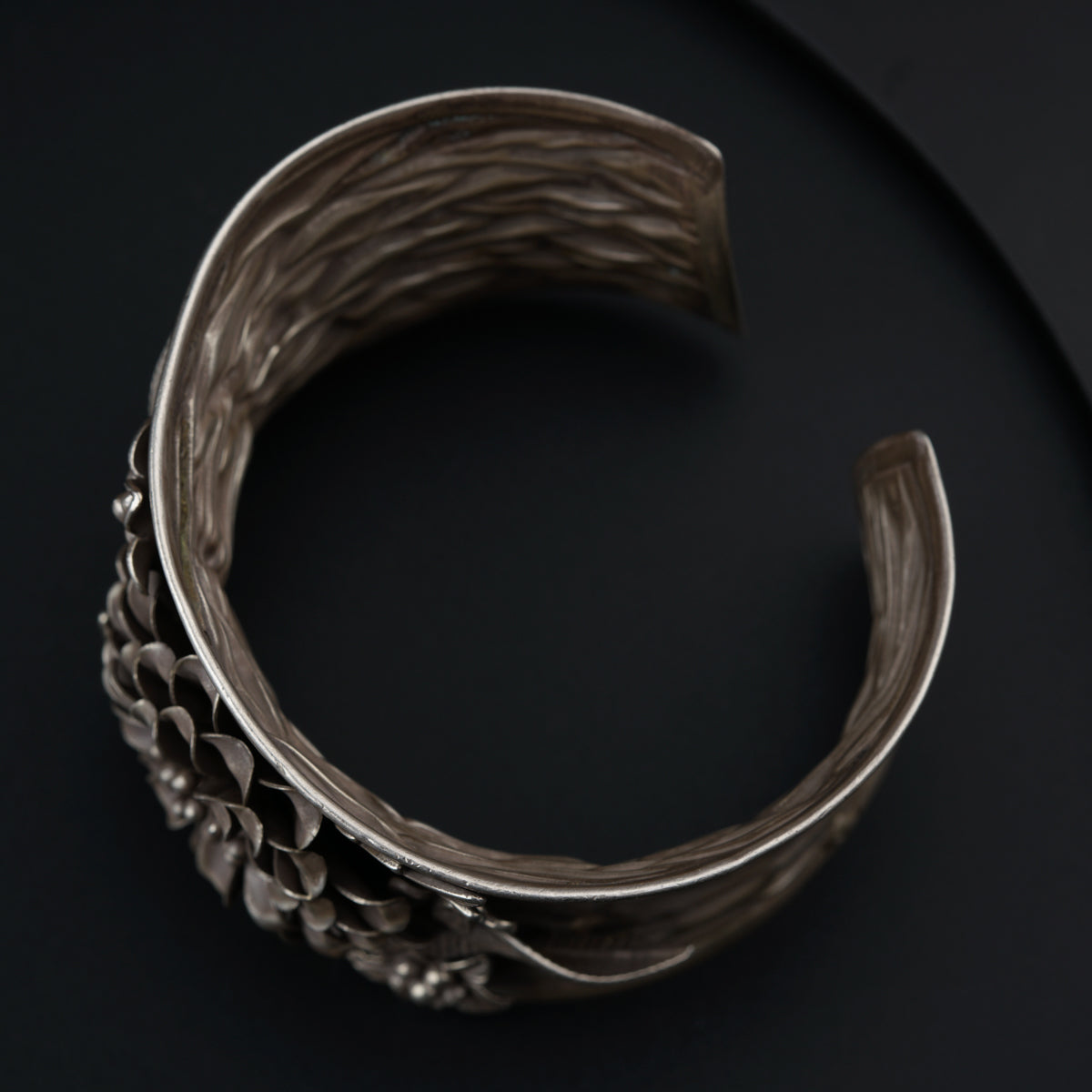 Antique silver kada (Bracelet)