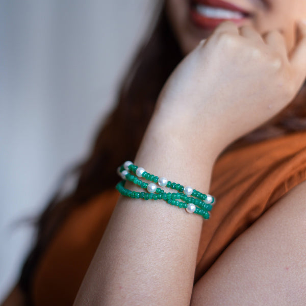 Model wearing Green Onyx & Pearl Silver Bracelet in 92.5 sterling silver for an elegant handcrafted jewellery look