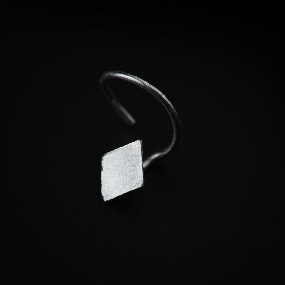 Silver Tiny Plain Diamond Nose Pin