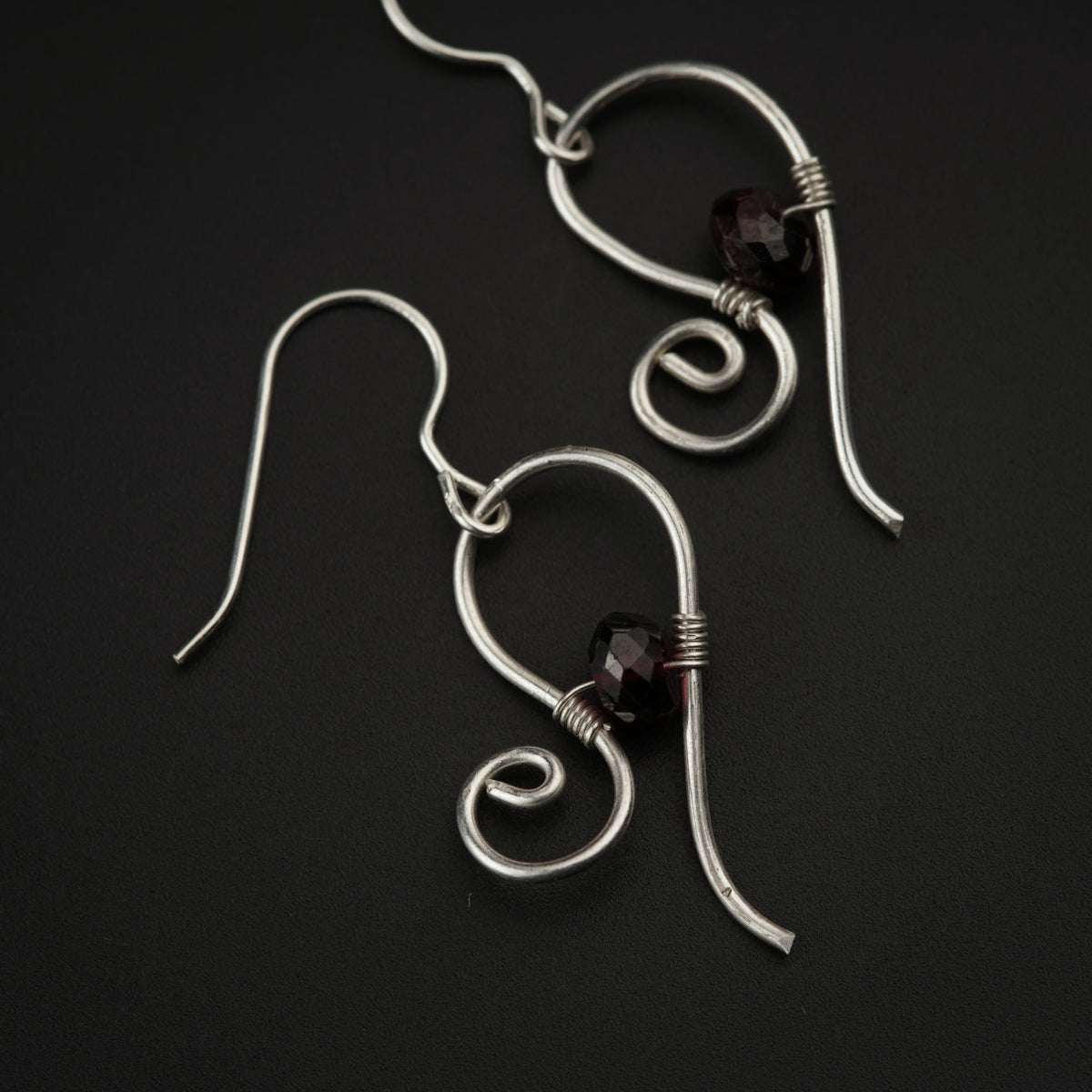 Silver Sparkle Earring with Garnet